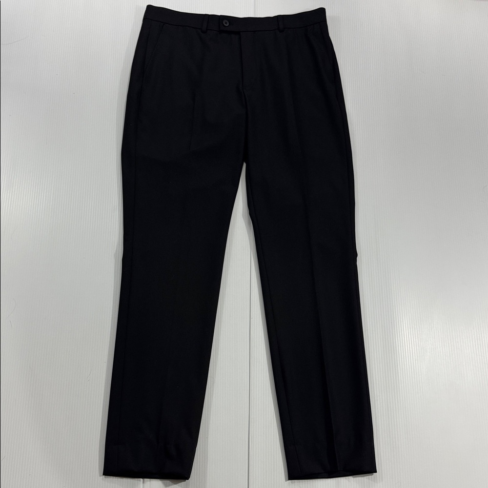 B50. Men's Black Dress‎ Pants (W36)